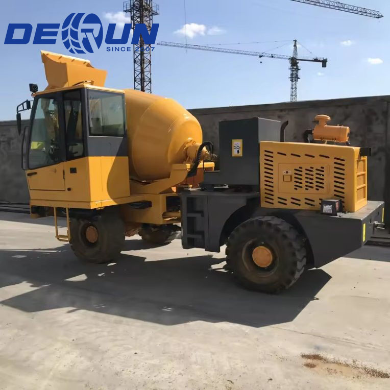 Perché i cantieri remoti stanno abbandonando gli impianti di betonaggio per il nostro miscelatore autocaricante da 3,5 m³?